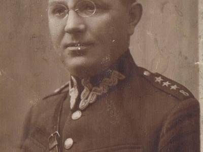 Józef Szczawiński, ojciec Jerzego, kapitan WP w służbie czynnej we Włodzimierzu Wołyńskim