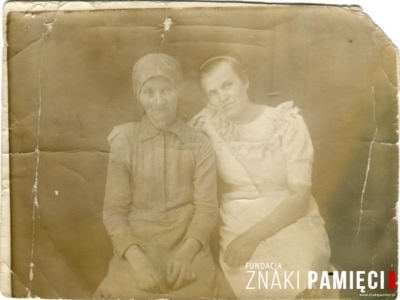 Ludmiła Makatun (z lewej) i Agata Makatun na zesłaniu w ZSRS