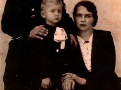 Władysław i Antonina Grenczakowie z synem Kazimierzem