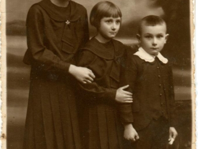 Rodzeństwo Neumanów: Irena, Eugenia i Waldemar