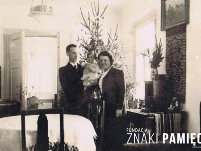 Jerzy i Wanda Iwnińscy w swoim domu w Zdołbunowie