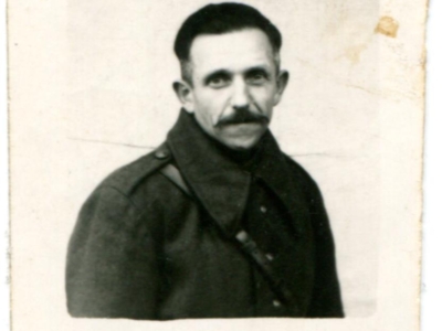      Alfons Neuman w mundurze Wojska Polskiego