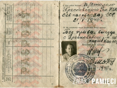 Sowiecki paszport Anny Sokołowskiej zesłanej w głąb ZSRS