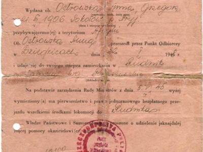 Przepustka z Państwowego Urzędu Repatriacyjnego na podróż po kraju po powrocie rodziny Ostrowskich do Polski     