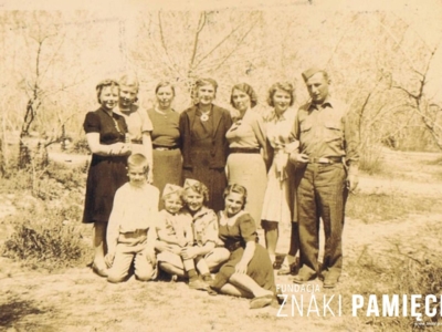 Polscy uchodźcy w obozie nr 3 w Teheranie