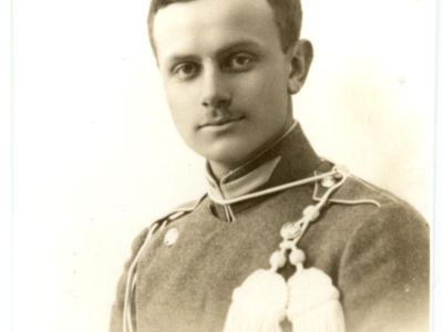 Edward Sztark, zamordowany w 1940 roku w Katyniu, w mundurze ułańskim