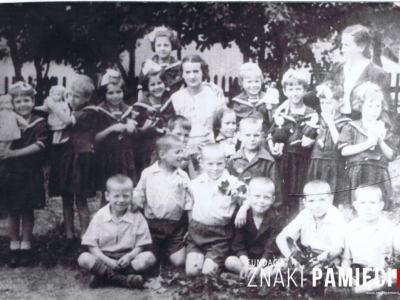 Jedna z klas uczniowskich dzieci – wychowanków sierocińca w Zagorsku